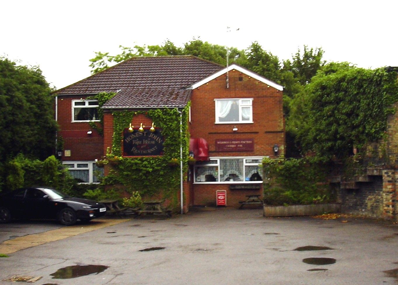 Honest John, Chatteris, 2003. (Pub, Key). Published on 15-07-2012