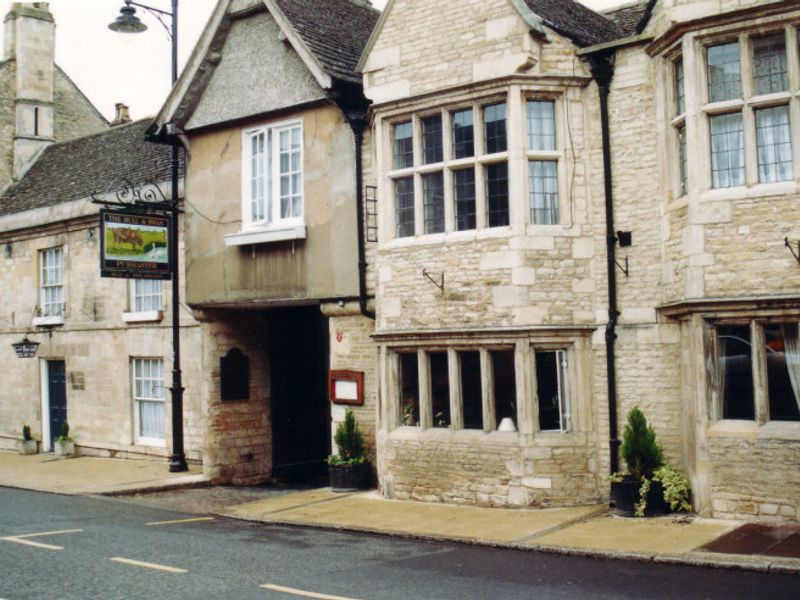 Bull and Swan - Stamford - 2000. (Pub, External). Published on 02-10-2013 