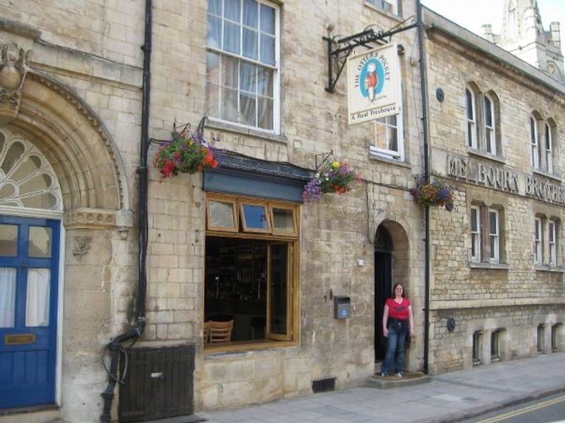 Otter's Pocket, Stamford, 2009. (Pub). Published on 15-07-2012