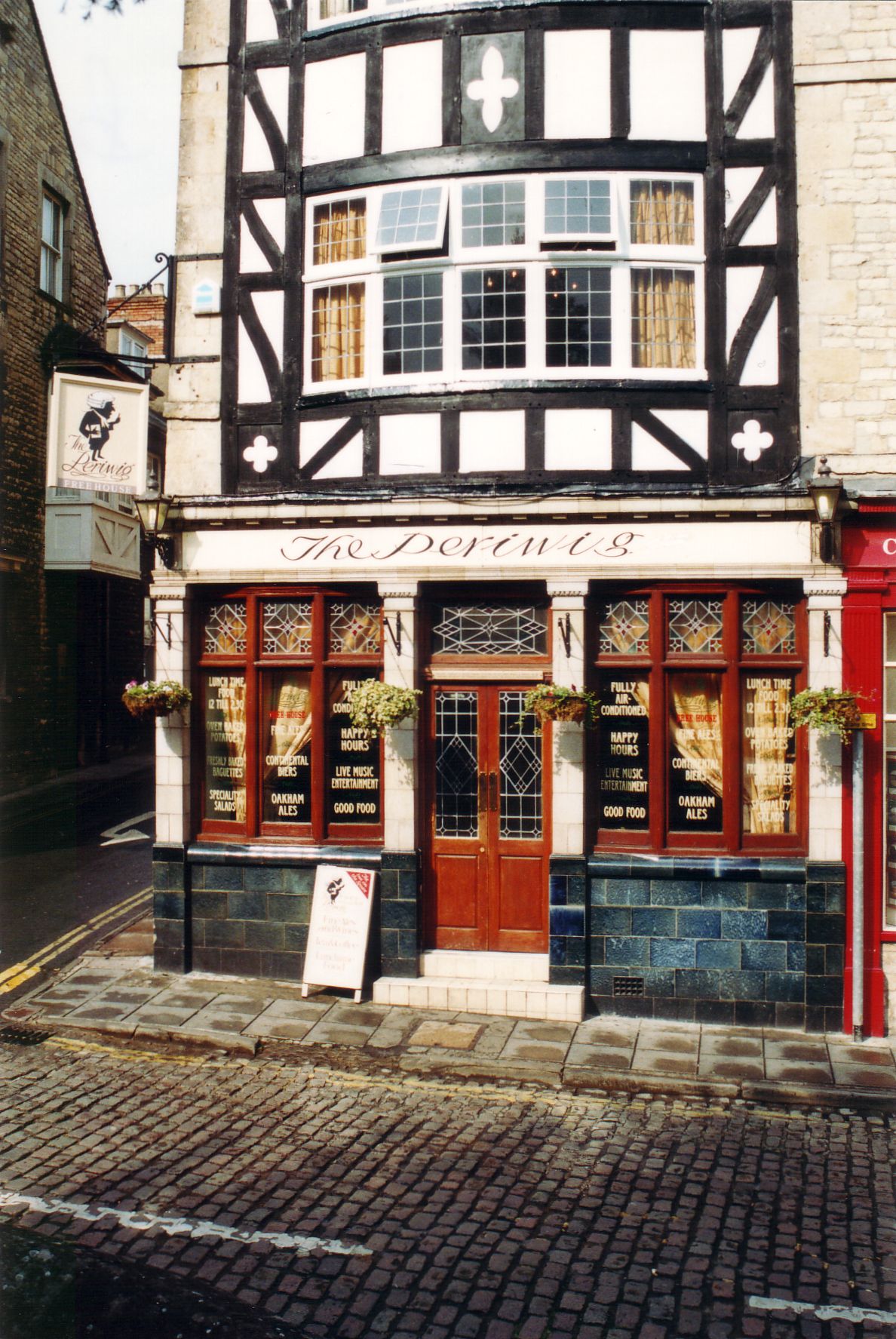 Periwig, Stamford, 2000. (Pub). Published on 15-07-2012