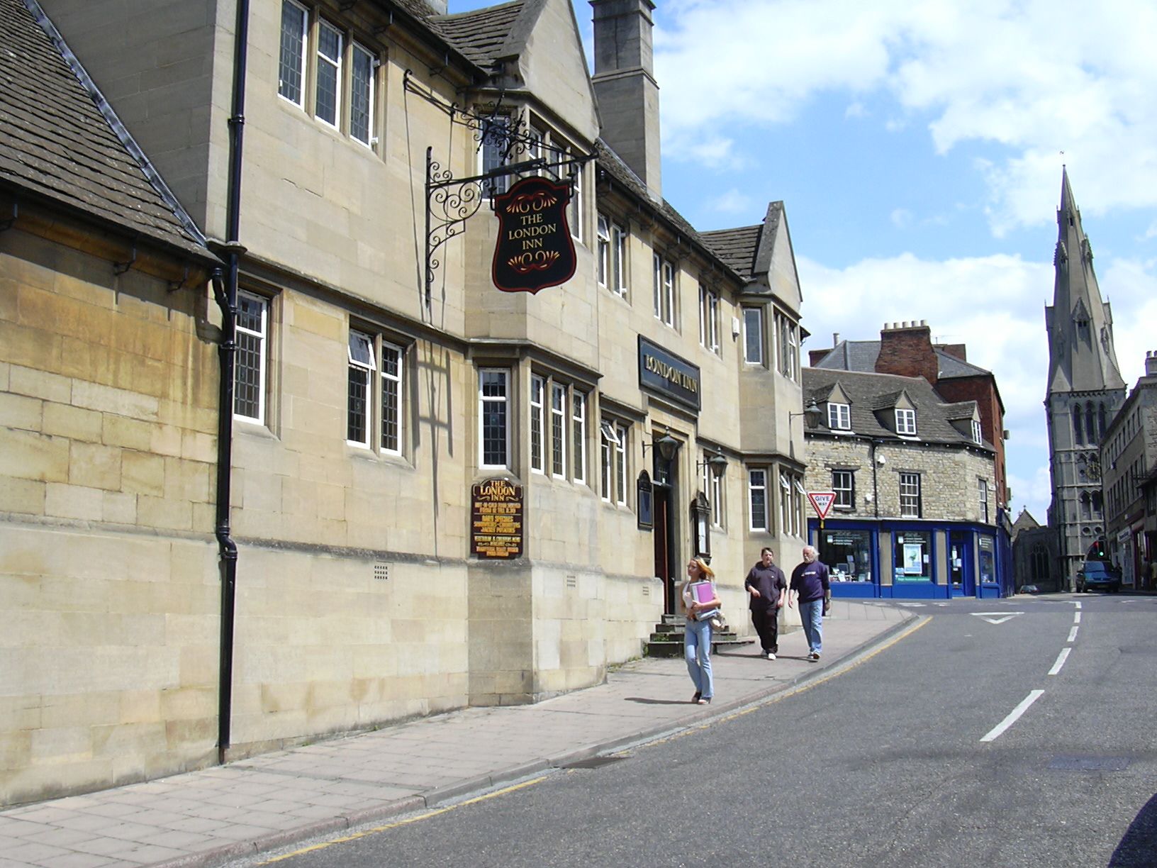 London Inn, Stamford, 2003. (Pub). Published on 15-07-2012