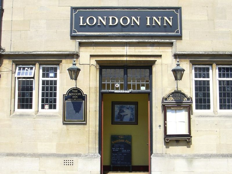 London Inn, Stamford, 2003. (Pub). Published on 15-07-2012