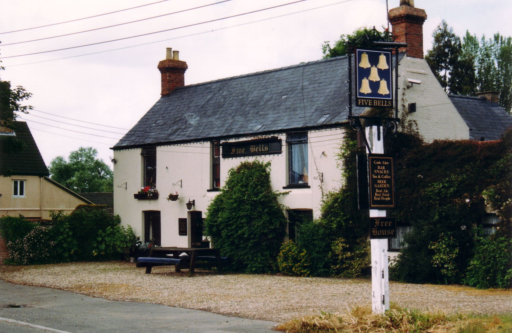 Five Bells, Tydd St Mary, 2000. (Pub). Published on 15-07-2012