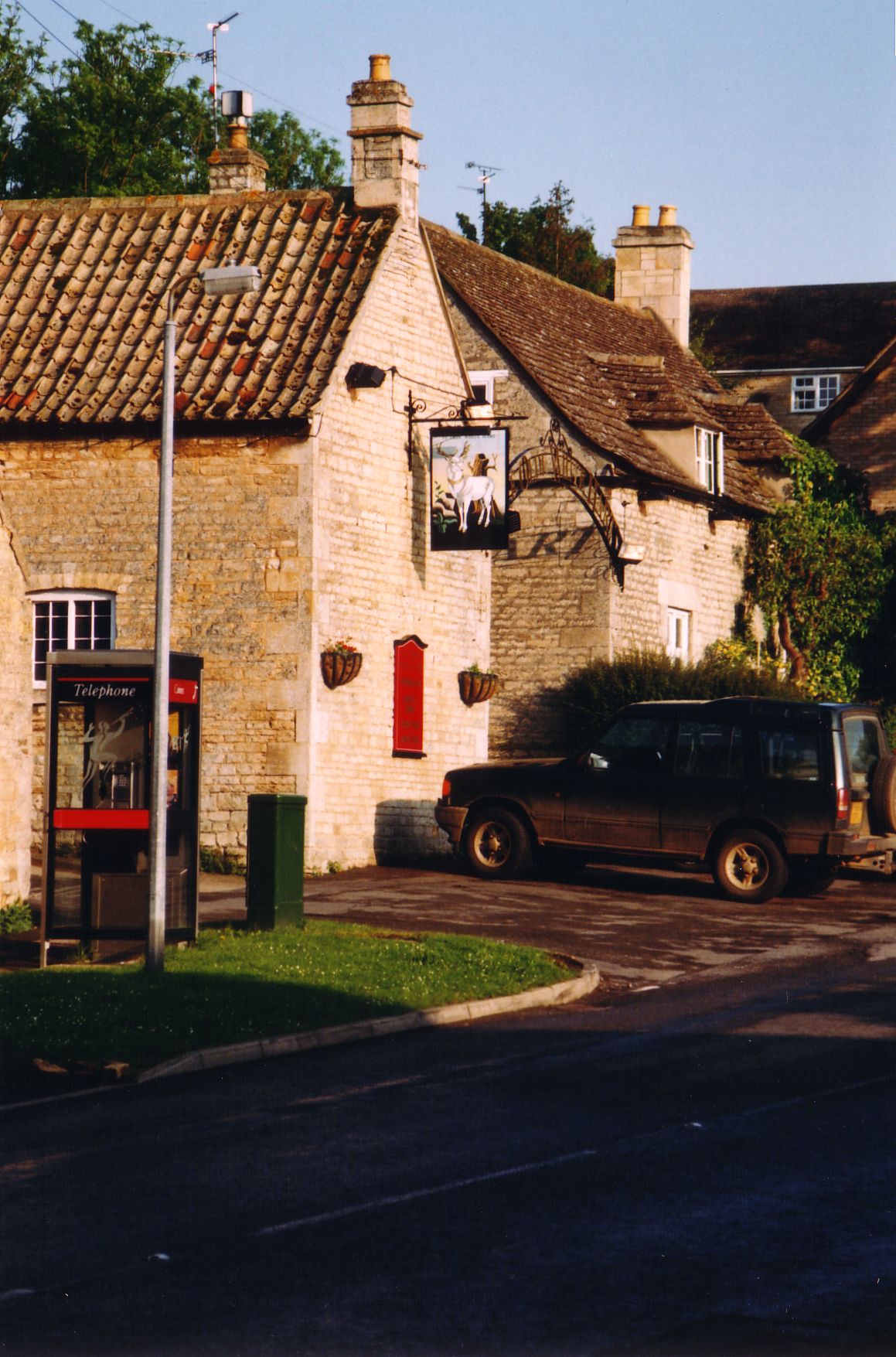 White Hart, Ufford, 2000. (Pub). Published on 15-07-2012