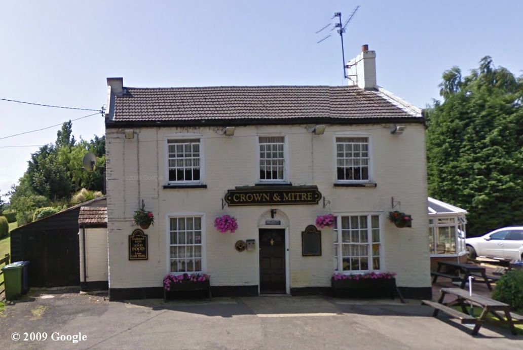 Crown & Mitre, Tydd St Giles, 2009. (Pub). Published on 15-07-2012