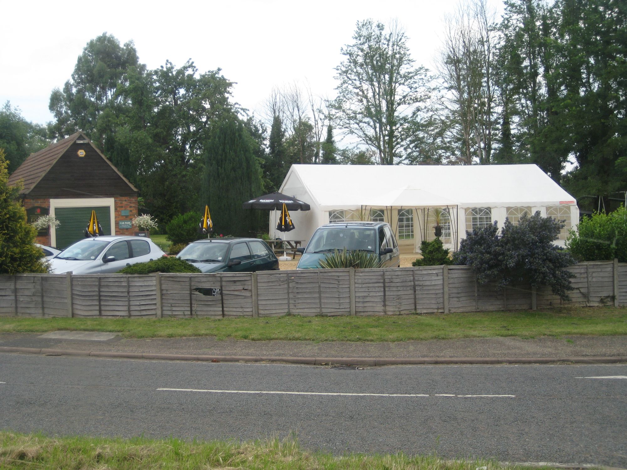 Red Lion, Warmington, 2008, Marquee. (Pub). Published on 15-07-2012