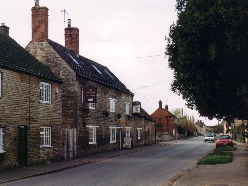 Red Lion, West Deeping, 2000. (Pub). Published on 15-07-2012