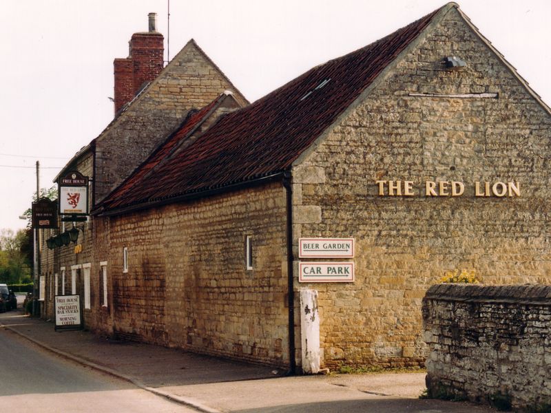 Red Lion, West Deeping, 2000. (Pub). Published on 15-07-2012 