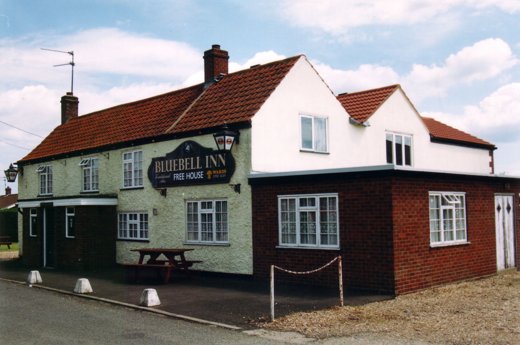 Bluebell Inn, Whaplode St Catherine, 2000. (Pub). Published on 15-07-2012