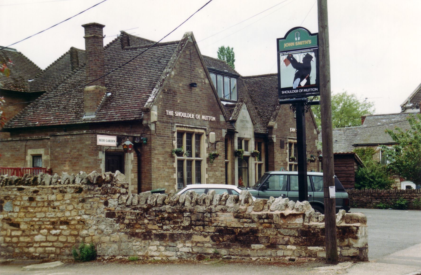 Shoulder Of Mutton, Weldon, 2000. (Pub). Published on 15-07-2012