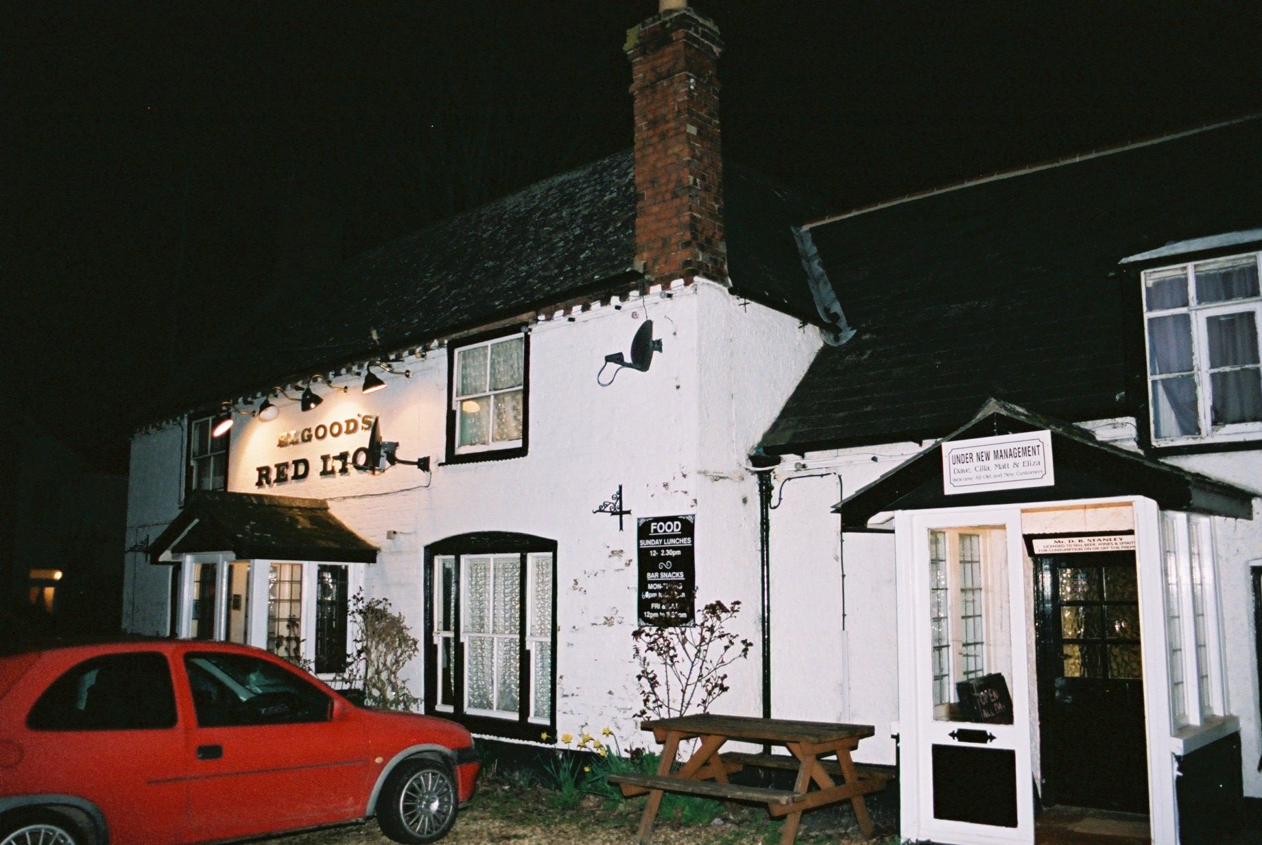 Red Lion, Wisbech, 2004. (Pub). Published on 15-07-2012
