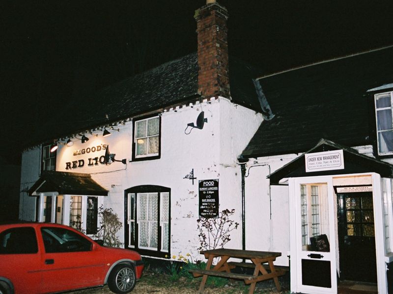 Red Lion, Wisbech, 2004. (Pub). Published on 15-07-2012