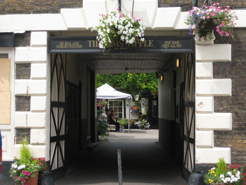Rose & Crown Hotel, Wisbech, 2008. (Pub). Published on 15-07-2012