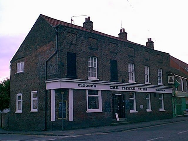 Three Tuns, Wisbech, 1999. (Pub). Published on 15-07-2012