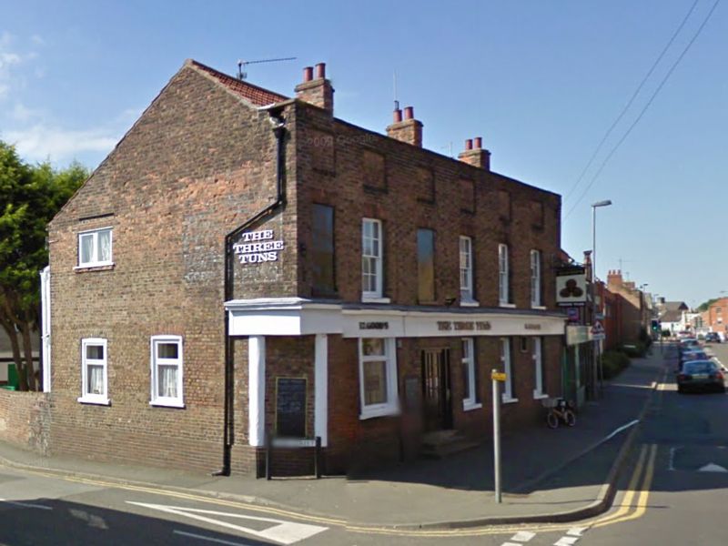 Three Tuns, Wisbech, 2009. (Pub, Key). Published on 15-07-2012