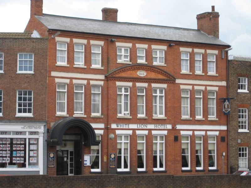 White Lion Hotel, Wisbech, 2008. (Pub). Published on 15-07-2012