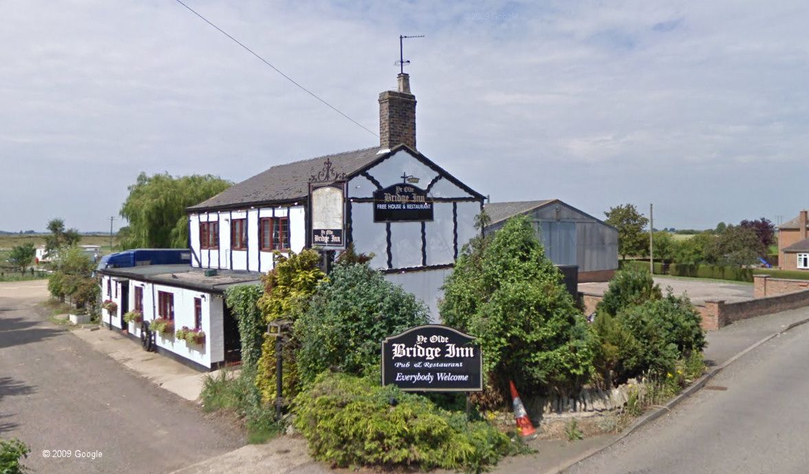 Olde Bridge Inn, Crowland, 2009. (Pub). Published on 15-07-2012