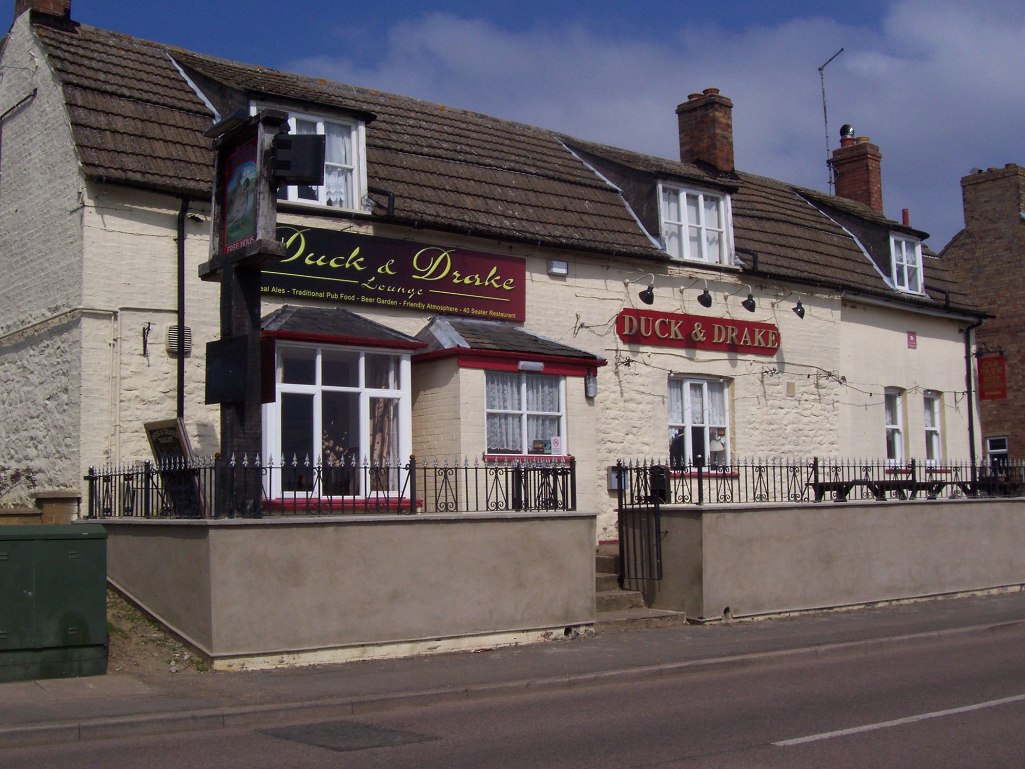 Duck & Drake, Yaxley, 2010. (Pub, Key). Published on 15-07-2012