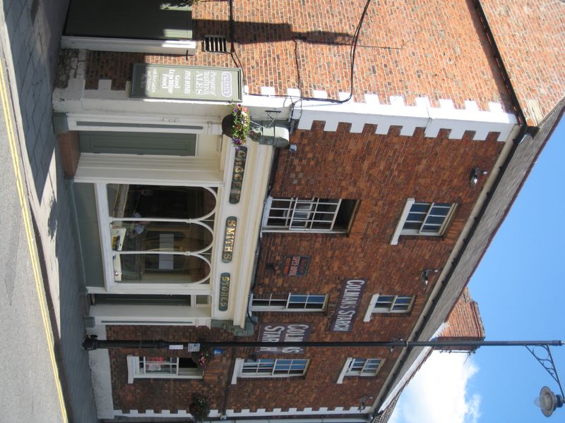 Smith's Of Bourne, Bourne, 2008. (Pub, Key). Published on 15-07-2012