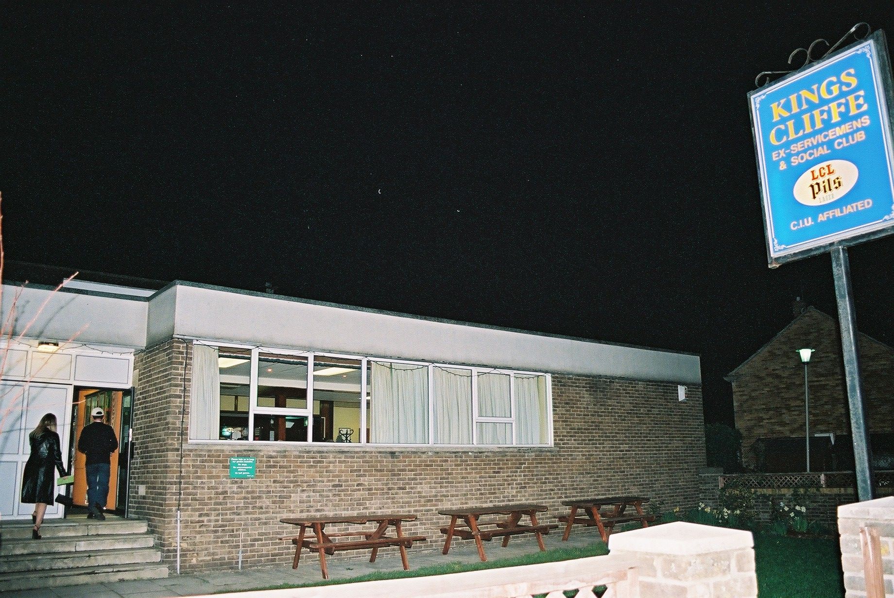Ex-Servicemen'S Club, Kings Cliffe, 2004. (Pub). Published on 15-07-2012