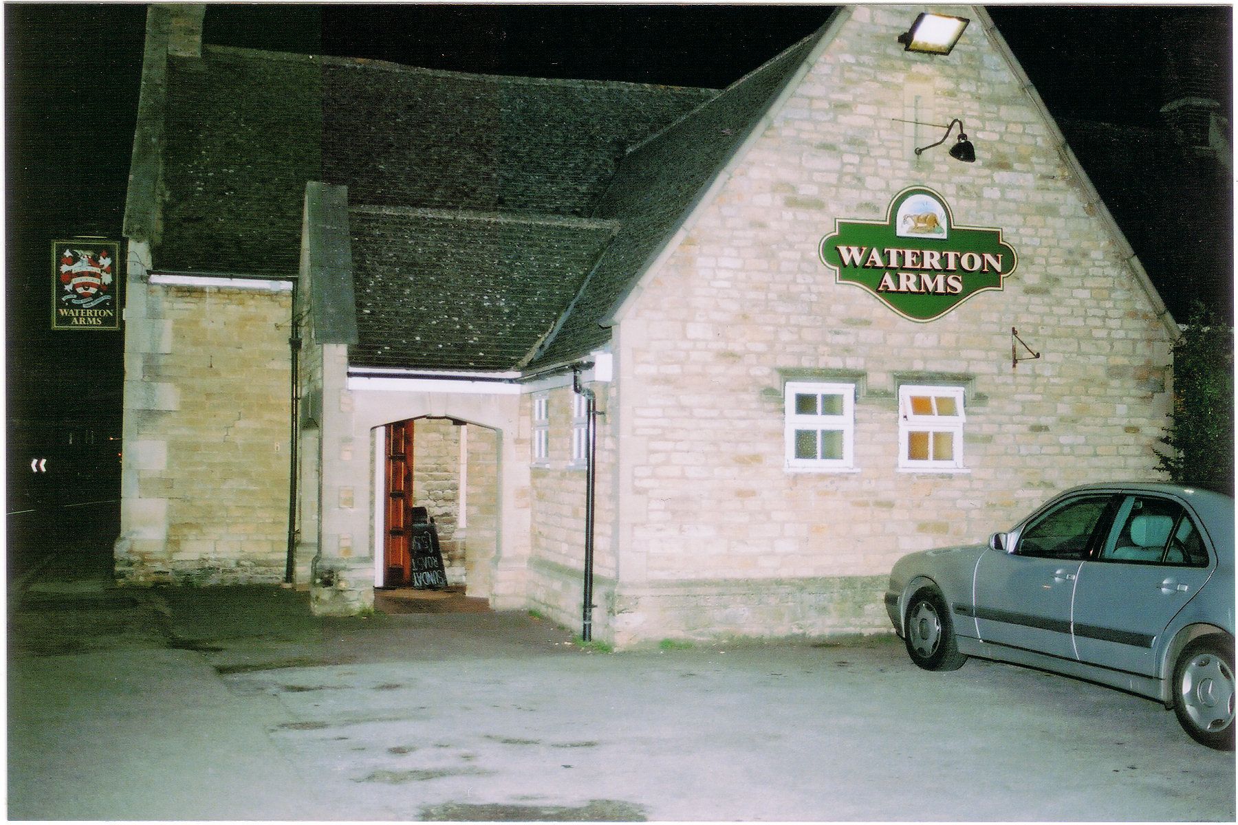 Waterton Arms, Deeping St James, 2007. (Pub). Published on 15-07-2012