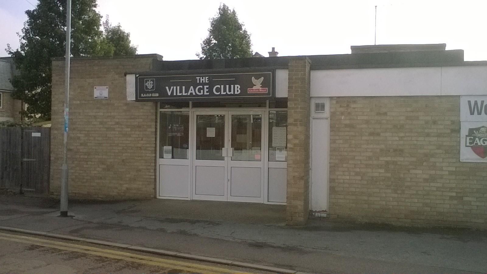 Farcet Club 2017. (External, Key). Published on 02-09-2017