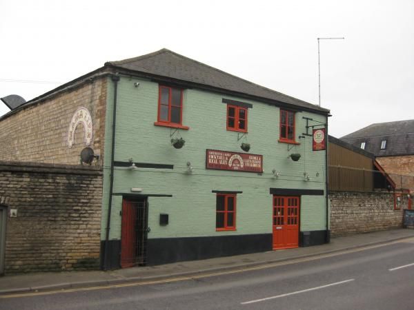 Mama Liz's, Stamford, 2015. (Pub, External, Key). Published on 13-01-2016