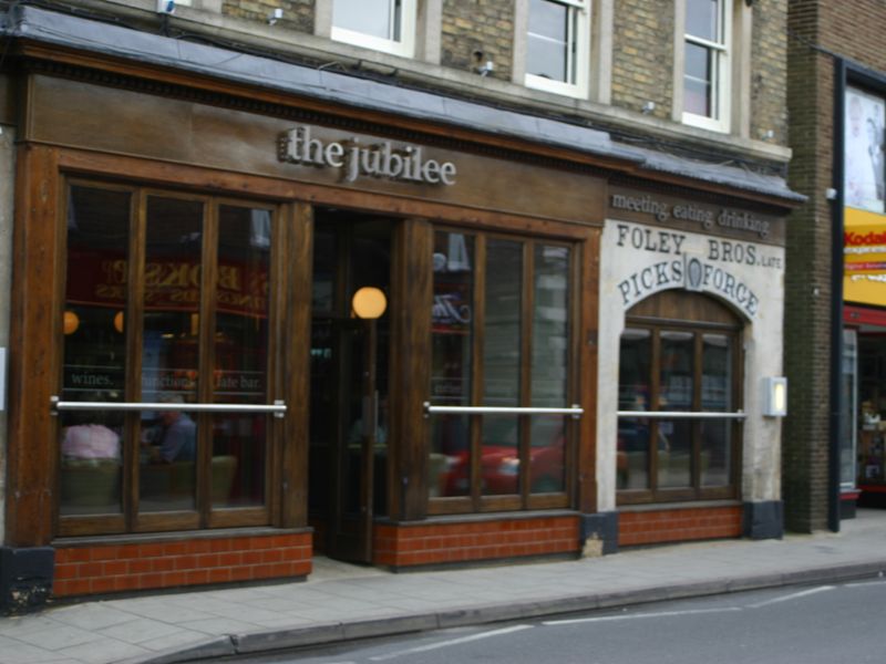 Jubilee Garage, Bourne, 2007. (Pub). Published on 15-07-2012