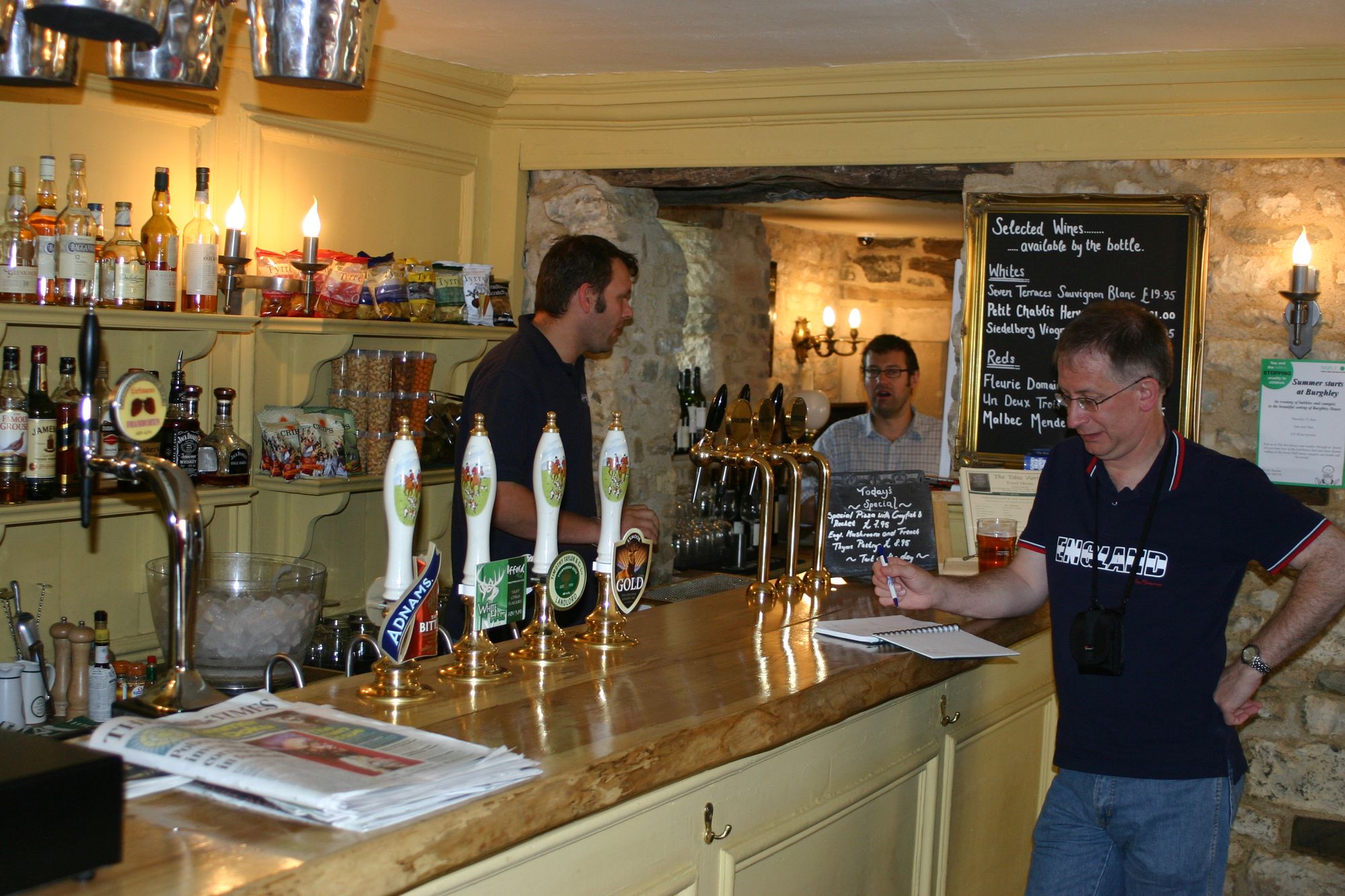 Tobie Norris, Stamford, 2007, Bar. (Pub). Published on 15-07-2012
