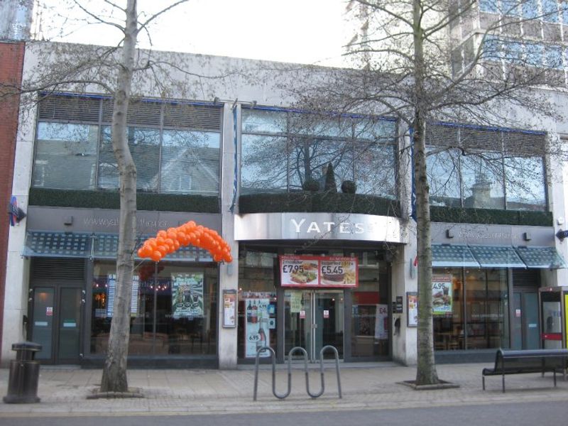 Yates's, Peterborough, 2011. (Pub). Published on 15-07-2012 