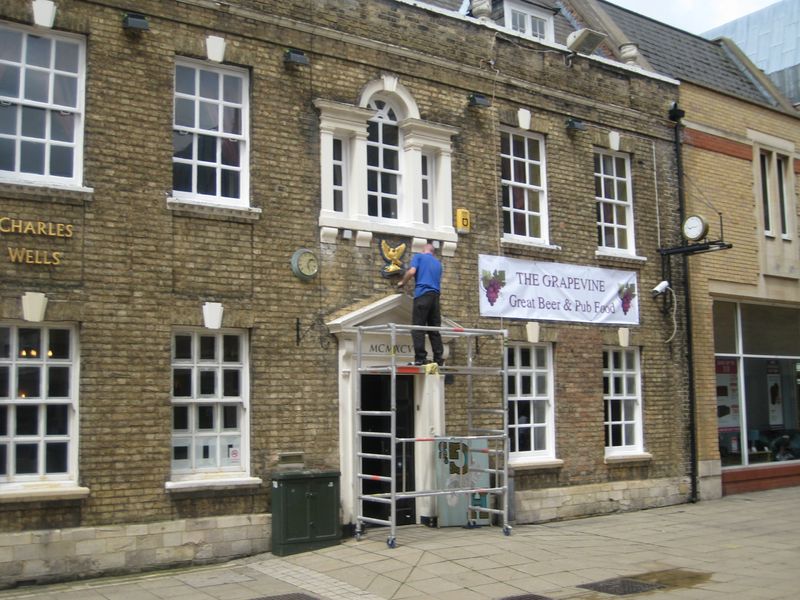 Grapevine, Peterborough, 2009. (Pub). Published on 15-07-2012 
