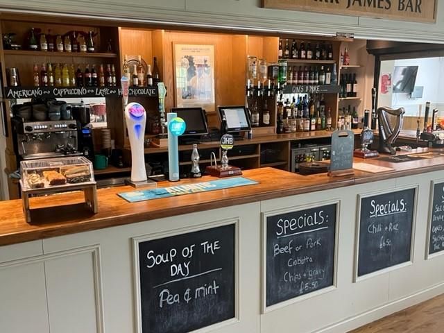 (Pub, Bar). Published on 03-07-2022