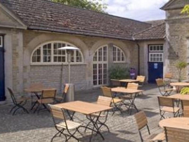 (Pub, Garden). Published on 18-04-2017 