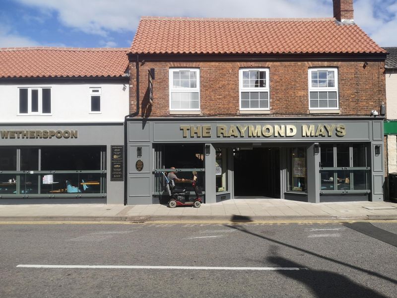 Raymond Mays 2022. (Pub, External, Key). Published on 09-06-2022