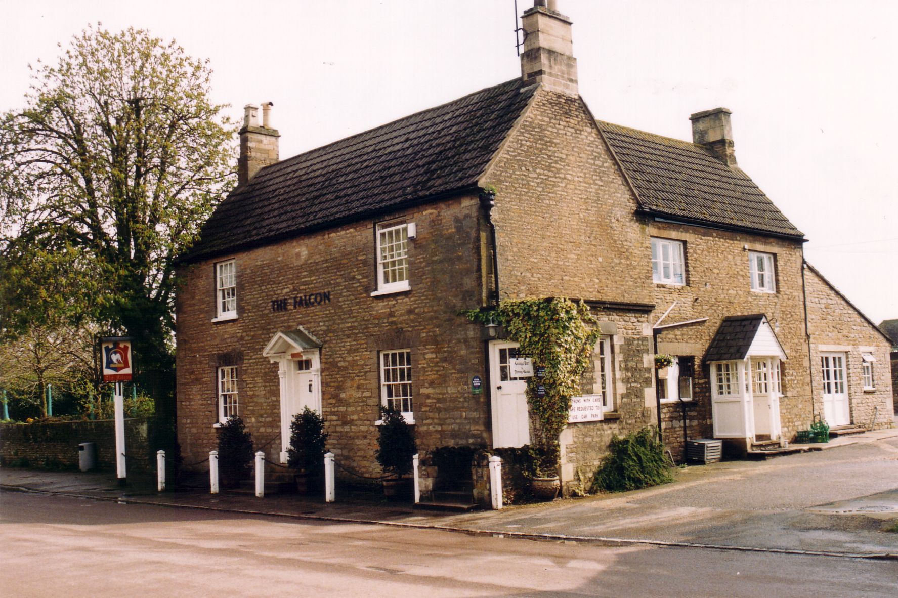 Falcon, Fotheringhay, 2000. (Pub). Published on 15-07-2012