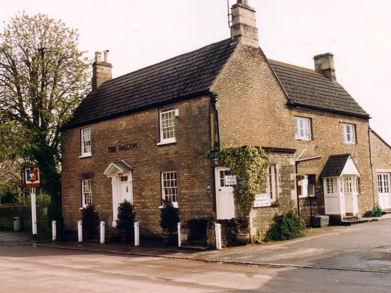 Falcon, Fotheringhay, 2000. (Pub). Published on 15-07-2012