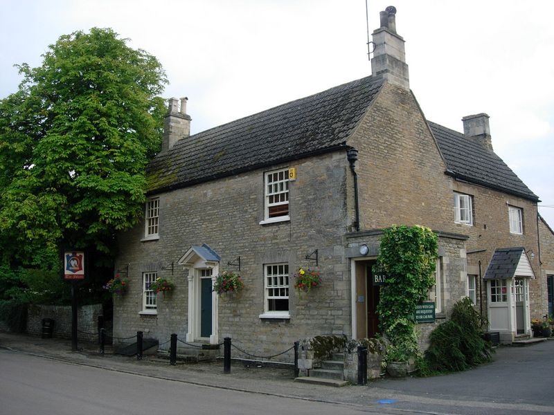 Falcon, Fotheringhay, 2009. (Pub, Key). Published on 15-07-2012