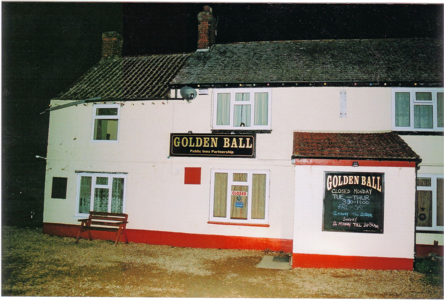 Golden Ball, Holbeach Drove, 2007. (Pub, External). Published on 15-07-2012