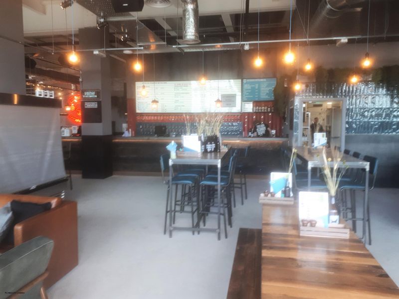 (Pub, Bar). Published on 15-04-2021 