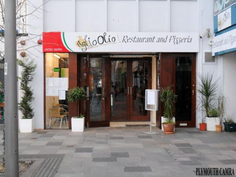 (External, Restaurant). Published on 17-12-2012 