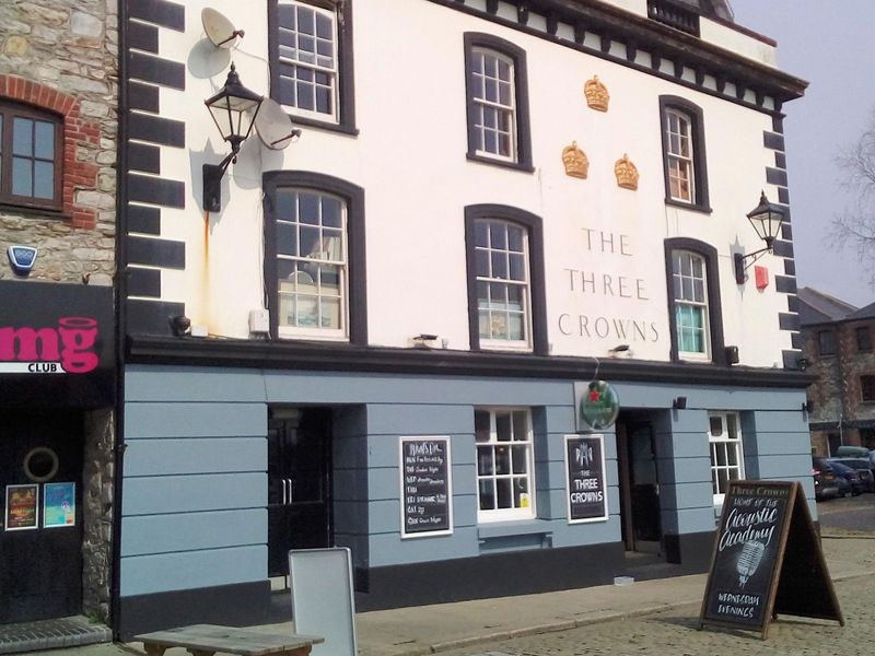 Three Crowns Plymouth. (Pub, External). Published on 13-04-2018