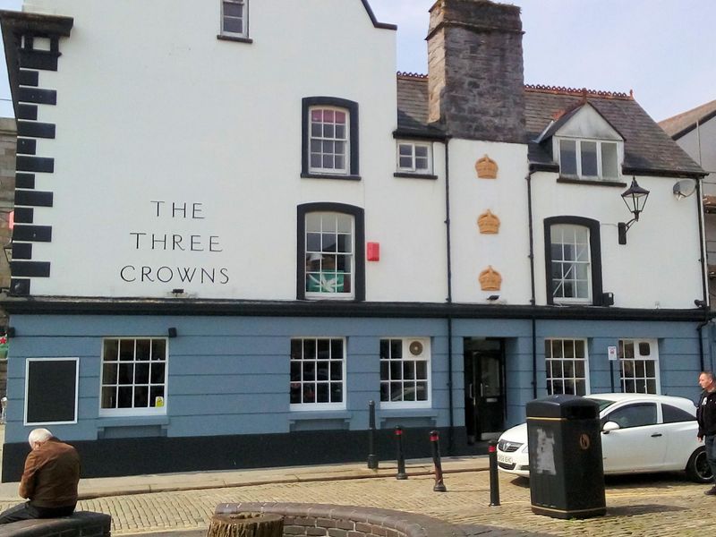 Three Crowns Plymouth. (Pub, External). Published on 13-04-2018