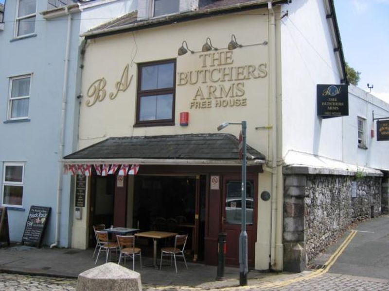 (Pub, External, Sign). Published on 19-10-2012