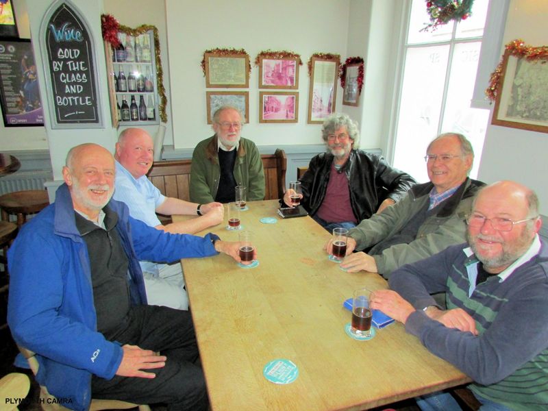 Christmas Drinks 2019. (Pub, Customers). Published on 01-01-2020