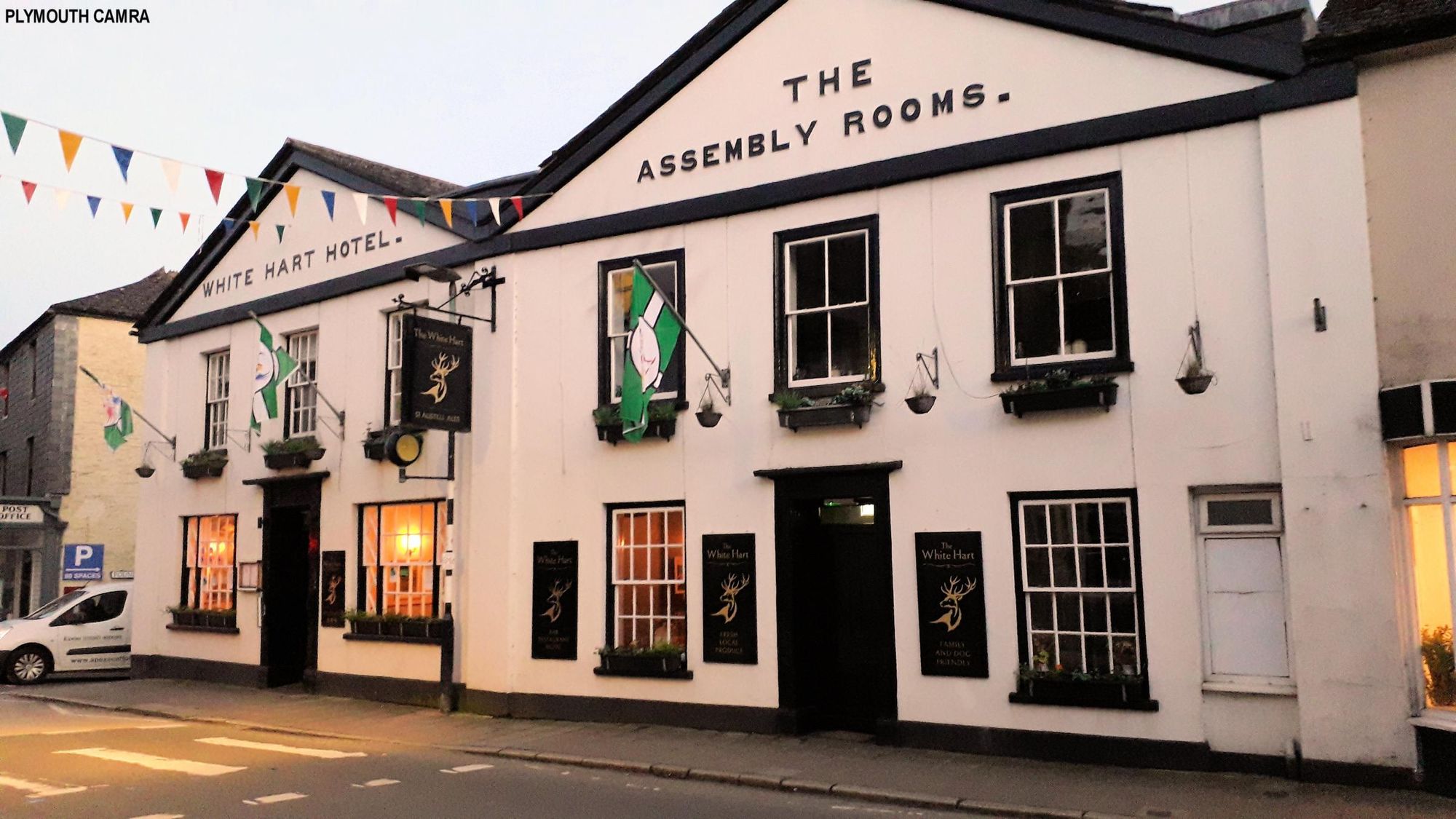 White Hart Modbury May 2014. (Pub, External, Key). Published on 04-05-2024