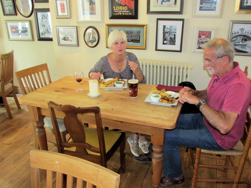 Food. (Pub, Bar, Customers). Published on 08-06-2017