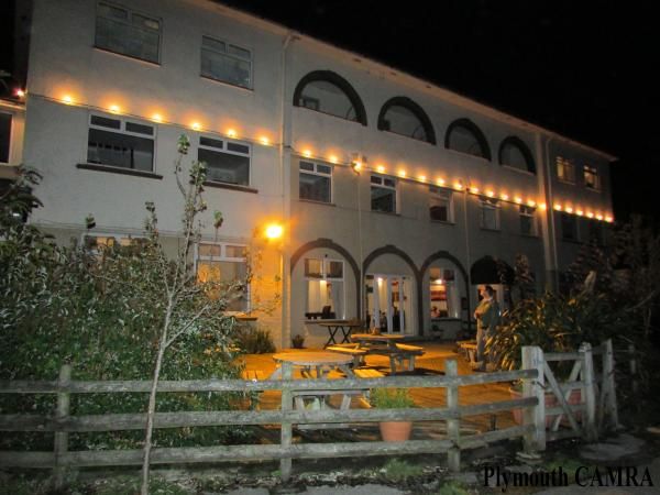 (Pub, Garden). Published on 16-11-2013