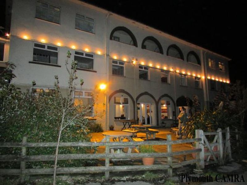 (Pub, Garden). Published on 16-11-2013 