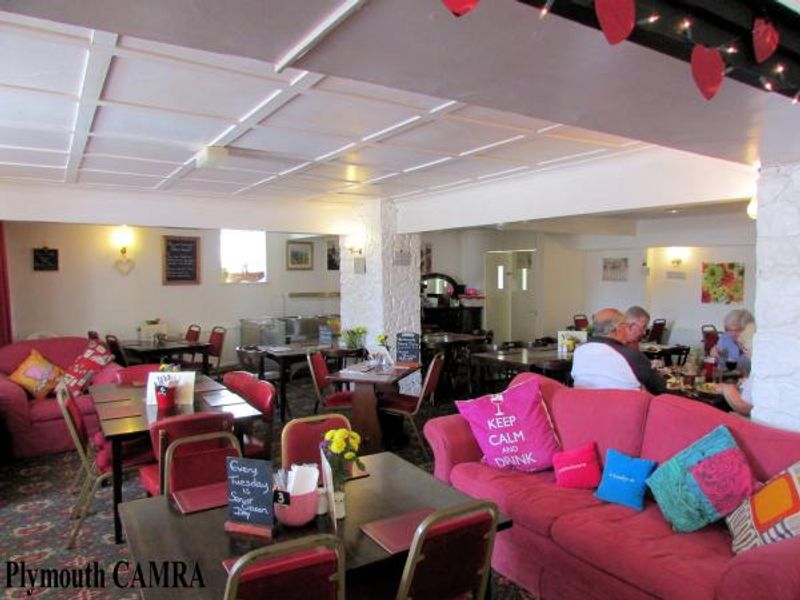 Lounge. (Pub, Restaurant). Published on 02-07-2014 