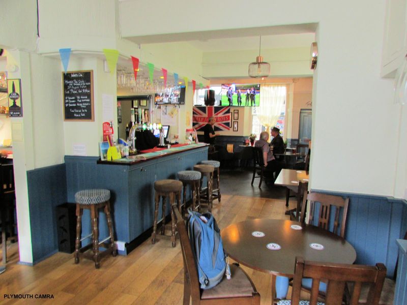 Tavy Inn 2022. (Pub, Bar, Customers). Published on 18-09-2022